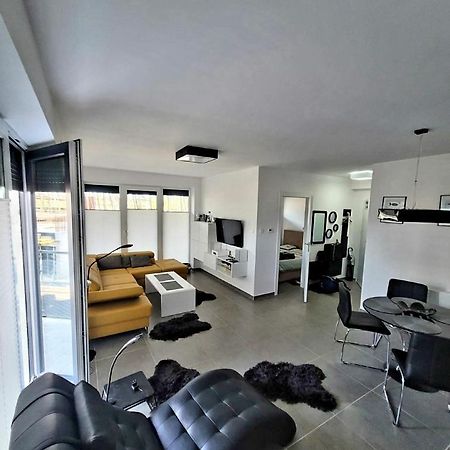Apartament Amon Nr 5 Lejlighed Ujście-Darłowskie Eksteriør billede