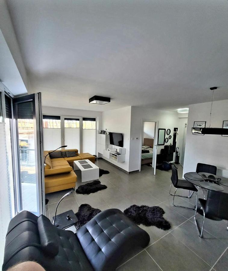 Apartament Amon Nr 5 Lejlighed Ujście-Darłowskie Eksteriør billede